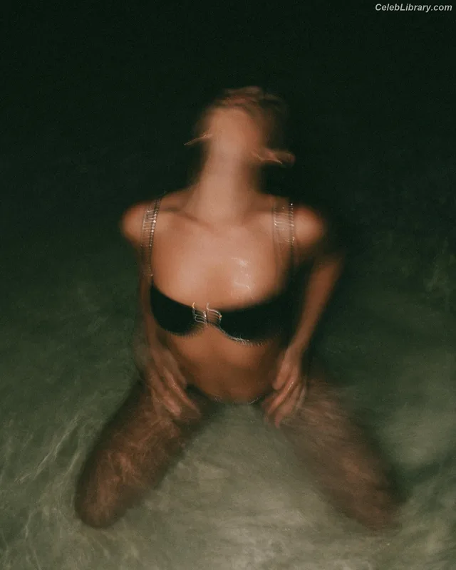Carla Guetta photo 4 of 1031