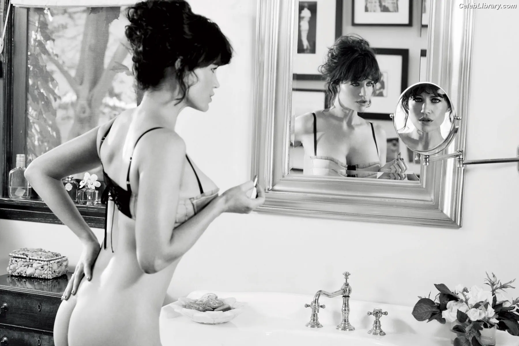 Carla Gugino photo 18 of 132