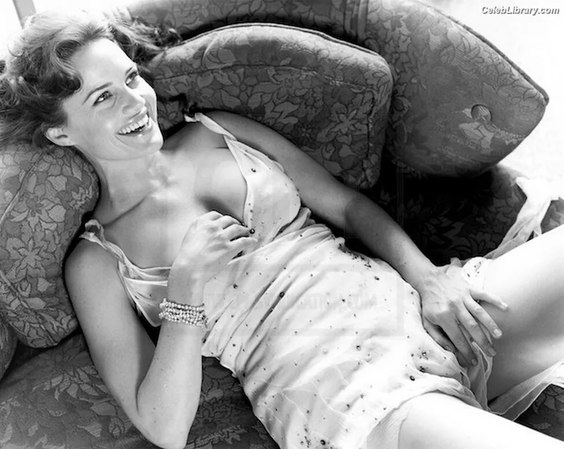 Carla Gugino photo 13 of 133