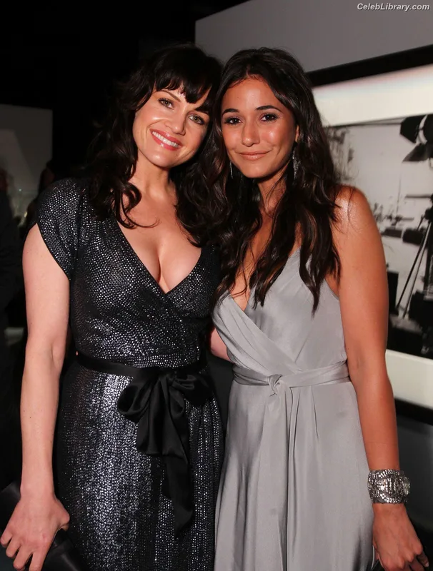 Carla Gugino photo 20 of 133