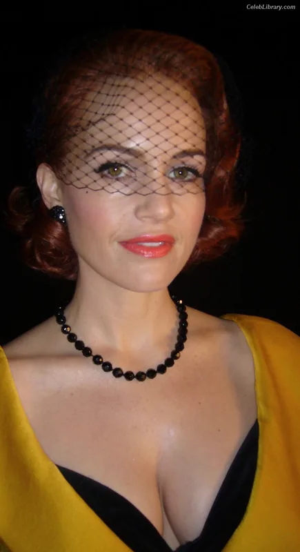 Carla Gugino photo 5 of 133