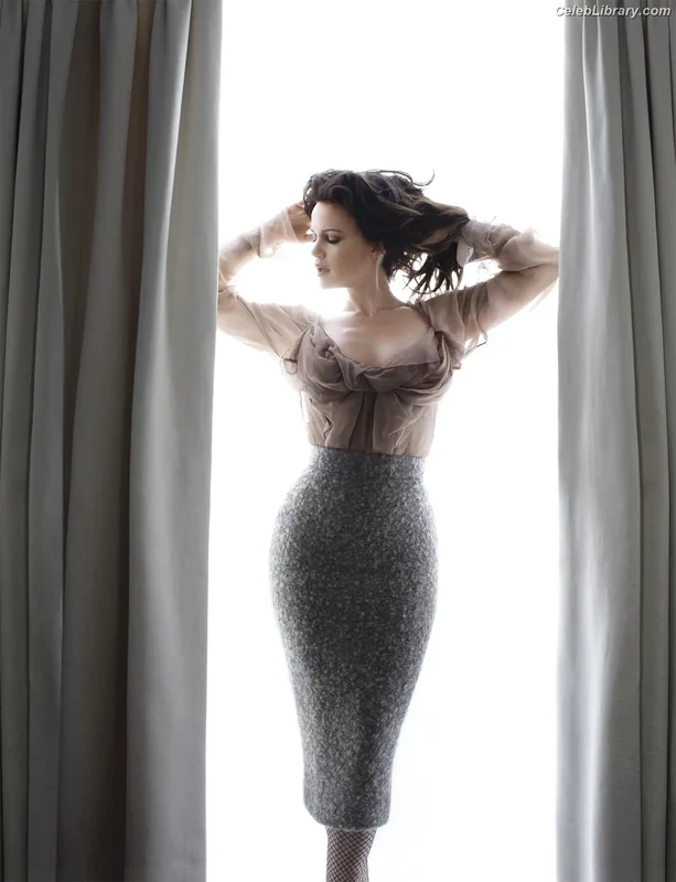 Carla Gugino photo 22 of 133