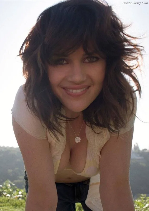 Carla Gugino photo 11 of 133