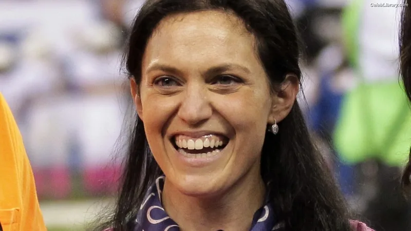 Carlie irsay-gordon photo 17 of 35
