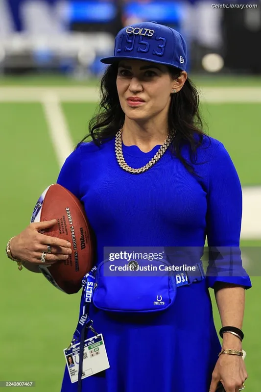 Carlie irsay-gordon photo 24 of 35
