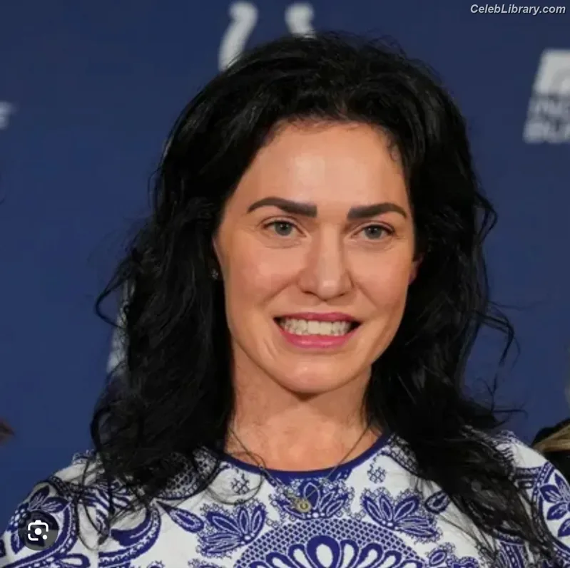 Carlie irsay-gordon photo 7 of 35