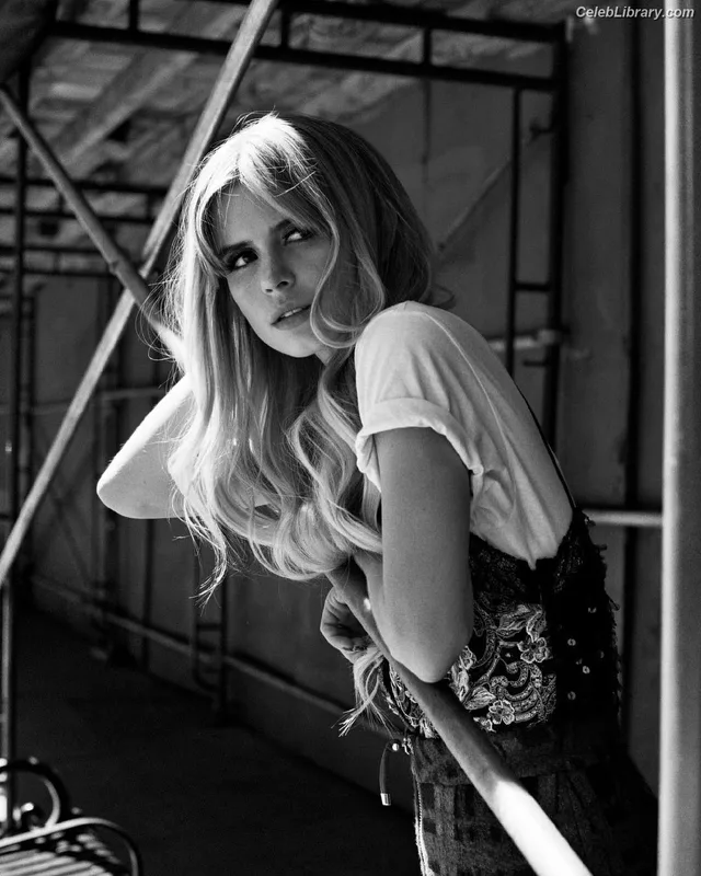 Carlson Young photo 8 of 79
