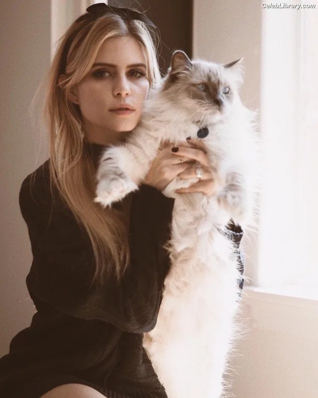 Carlson Young photo 16 of 79