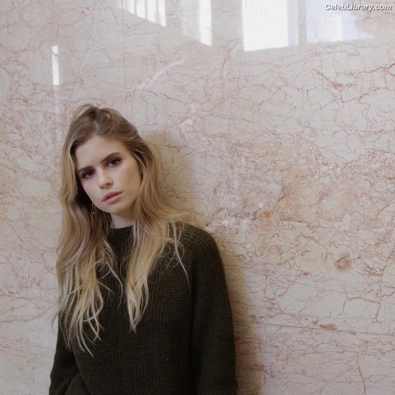Carlson Young photo 18 of 79