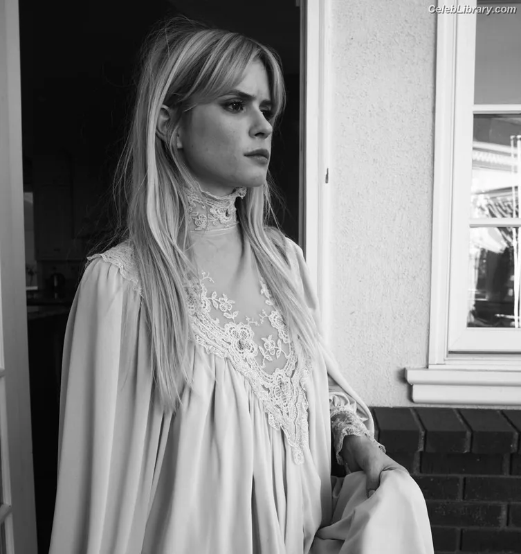 Carlson Young photo 6 of 79