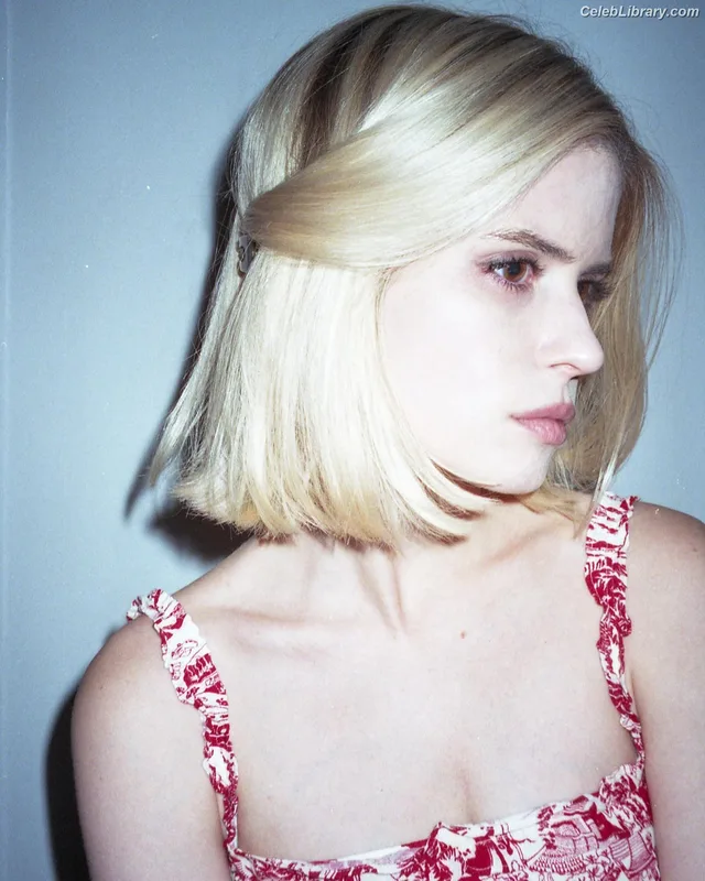 Carlson Young photo 13 of 79
