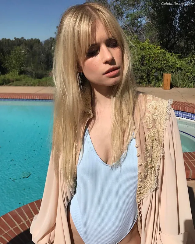 Carlson Young photo 16 of 79