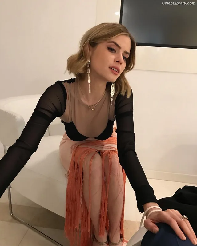 Carlson Young photo 8 of 79
