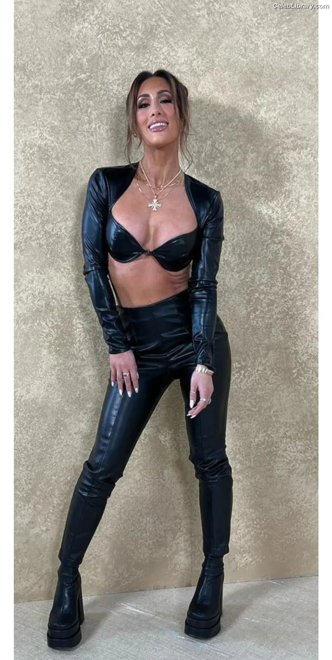 Carmella photo 4 of 375
