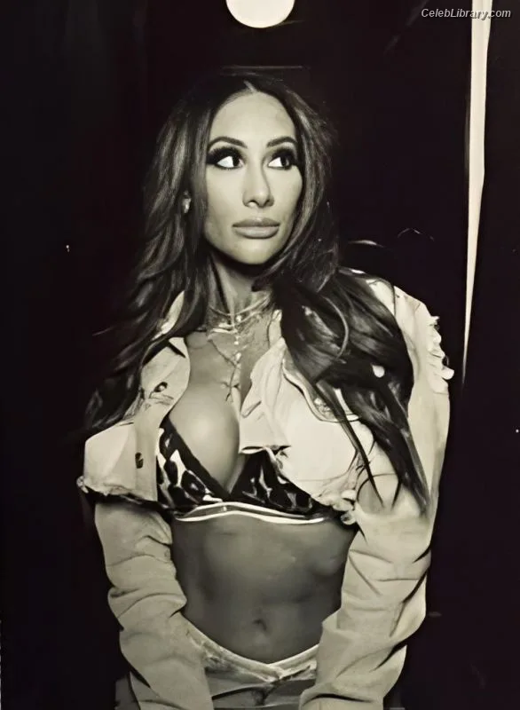 Carmella photo 9 of 367