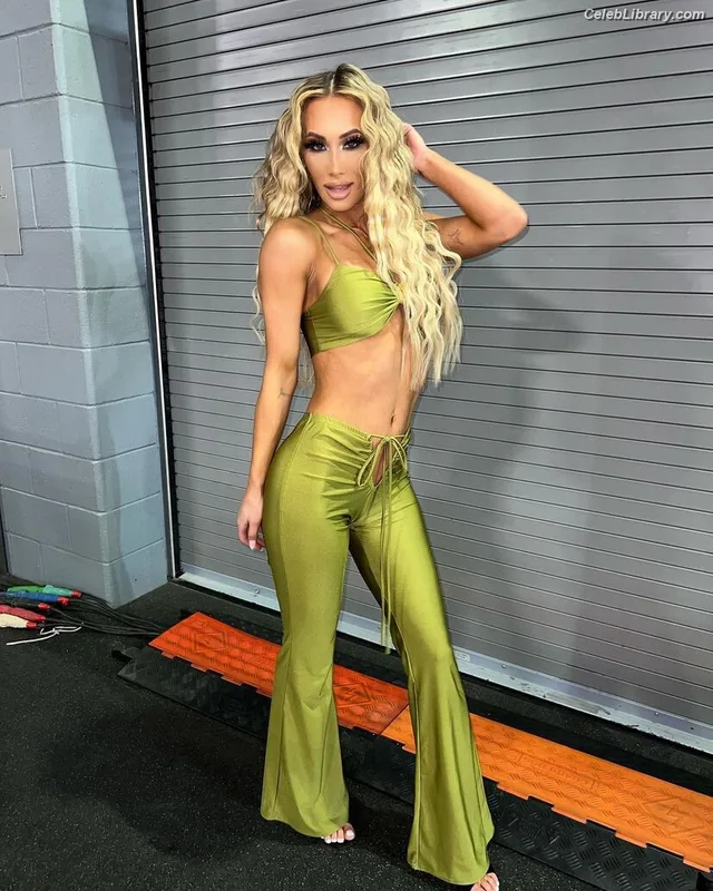 Carmella photo 10 of 367