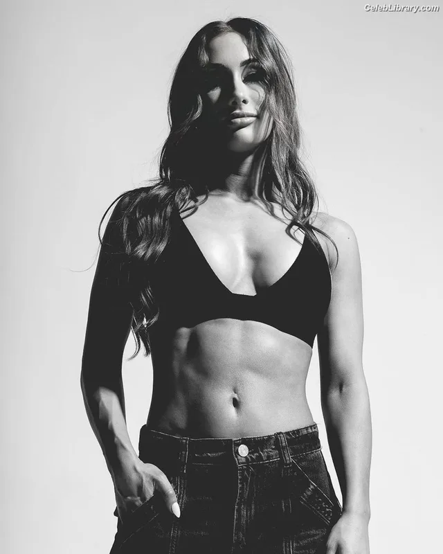 Carmella photo 18 of 367