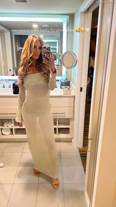 Carmella photo 8 of 367