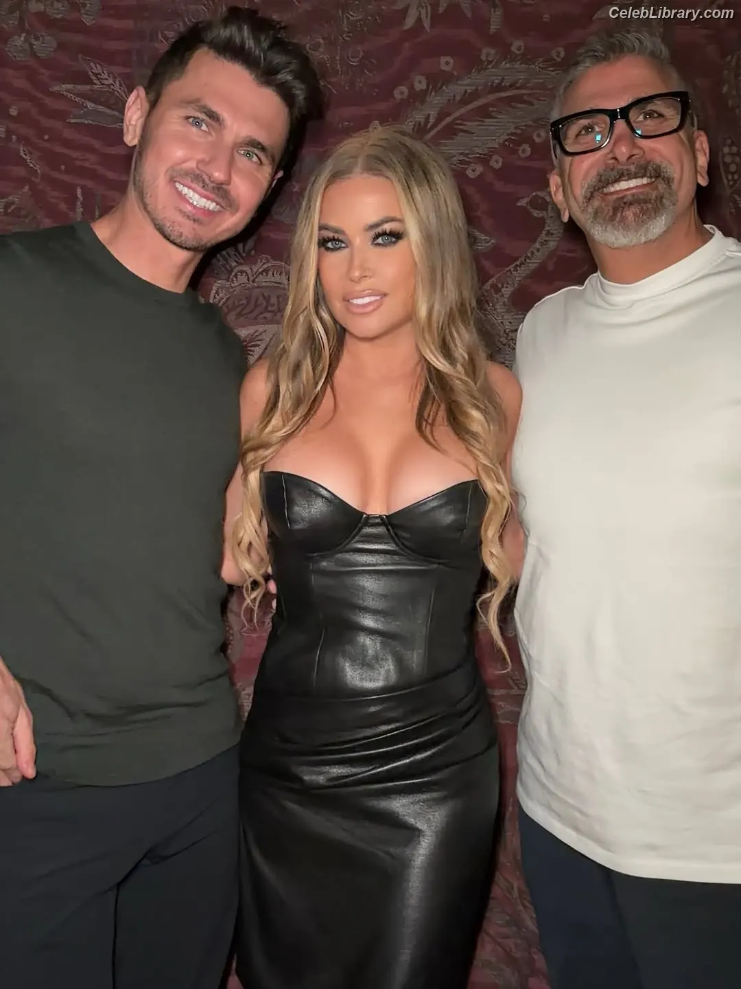 Carmen Electra photo 2 of 861