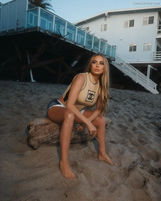 Carmen Electra photo 8 of 835
