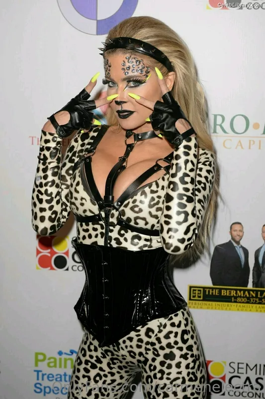 Carmen Electra photo 4 of 835