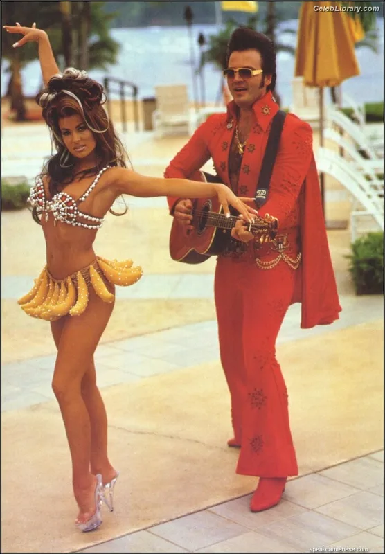 Carmen Electra photo 11 of 835
