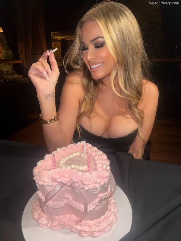Carmen Electra photo 20 of 835