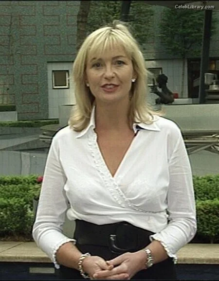 Carol Kirkwood photo 4 of 17