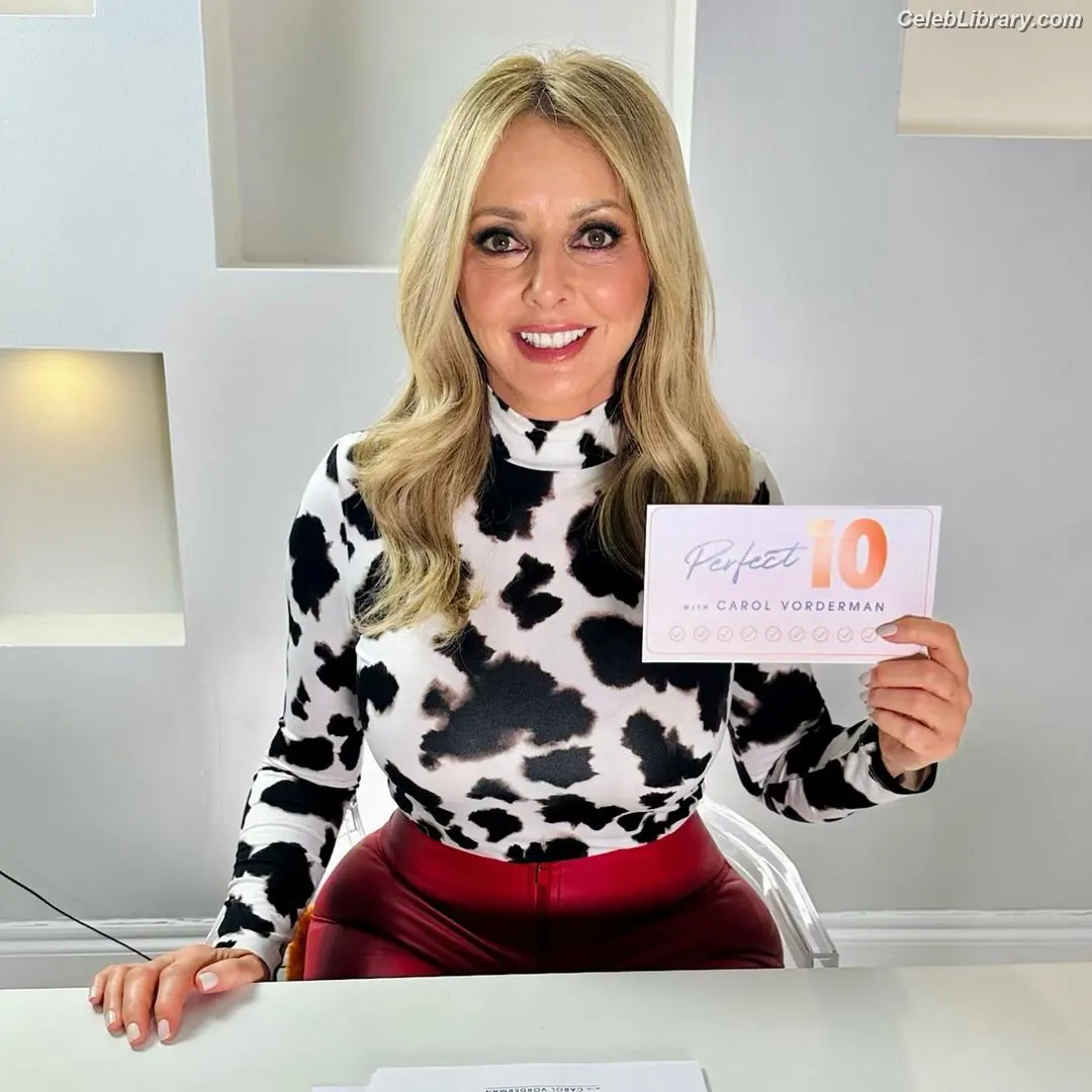 Carol Vorderman photo 8 of 678