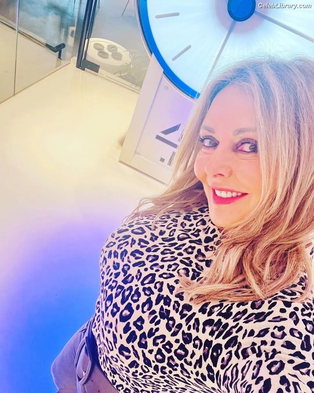 Carol Vorderman photo 19 of 678