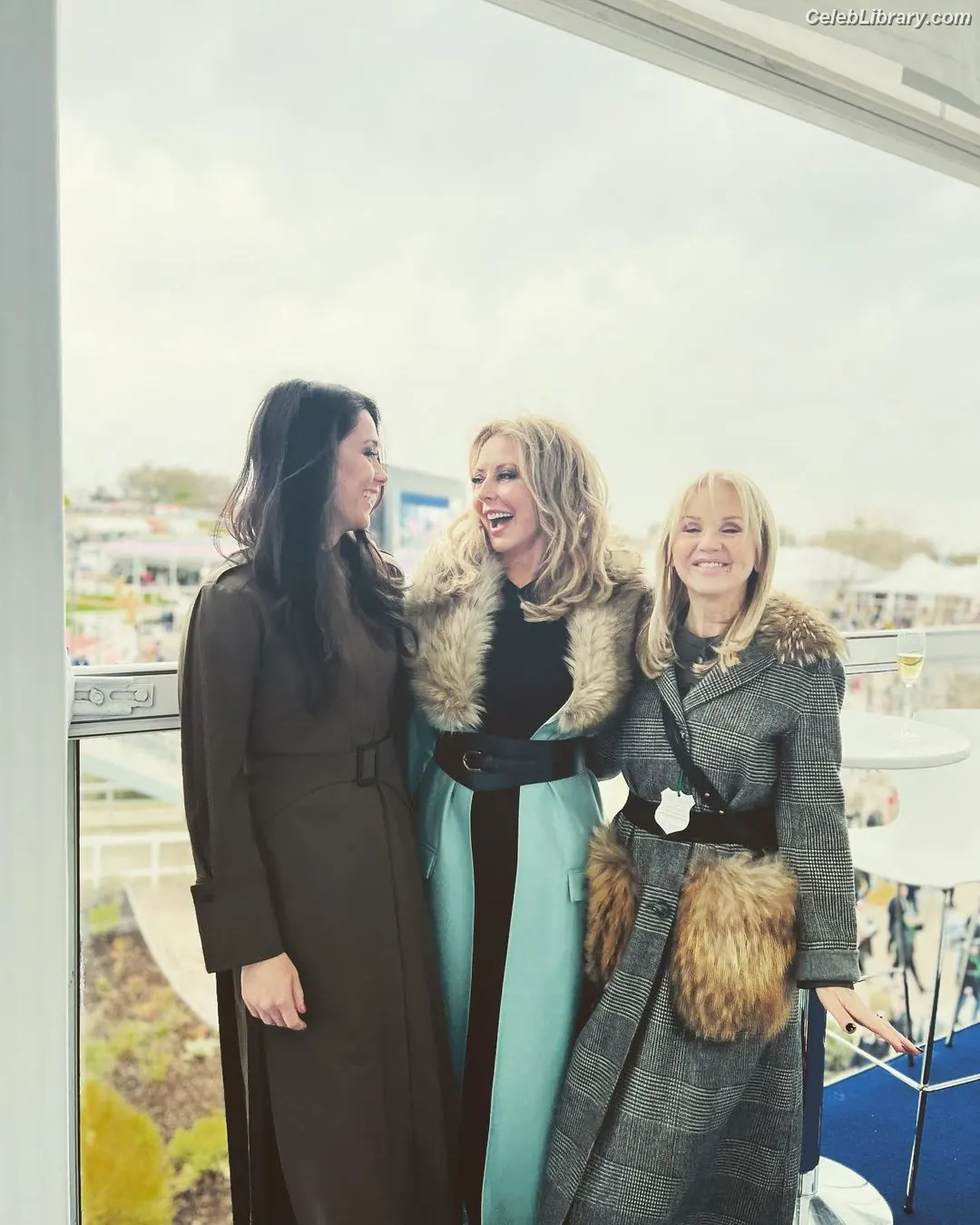 Carol Vorderman photo 11 of 678