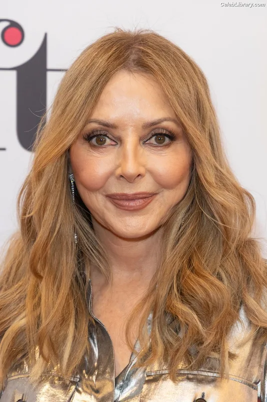 Carol Vorderman photo 8 of 679