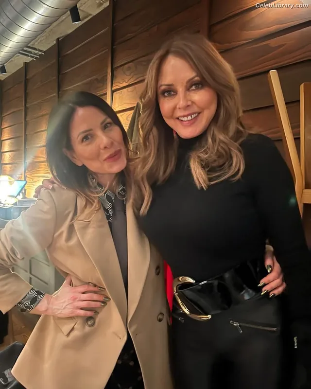 Carol Vorderman photo 2 of 679