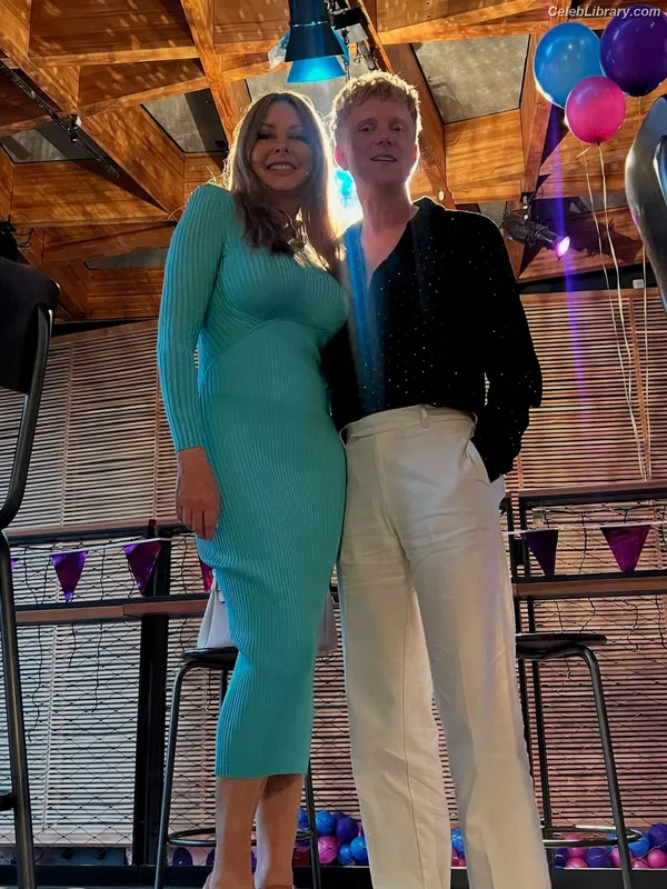 Carol Vorderman photo 5 of 679