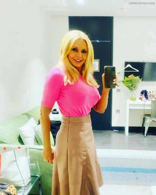 Carol Vorderman photo 21 of 679