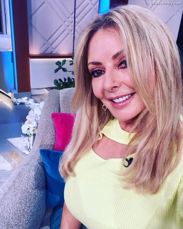 Carol Vorderman photo 11 of 679