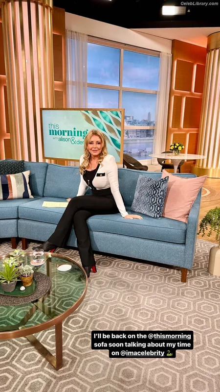 Carol Vorderman photo 11 of 679