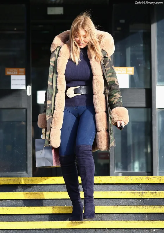 Carol Vorderman photo 3 of 679