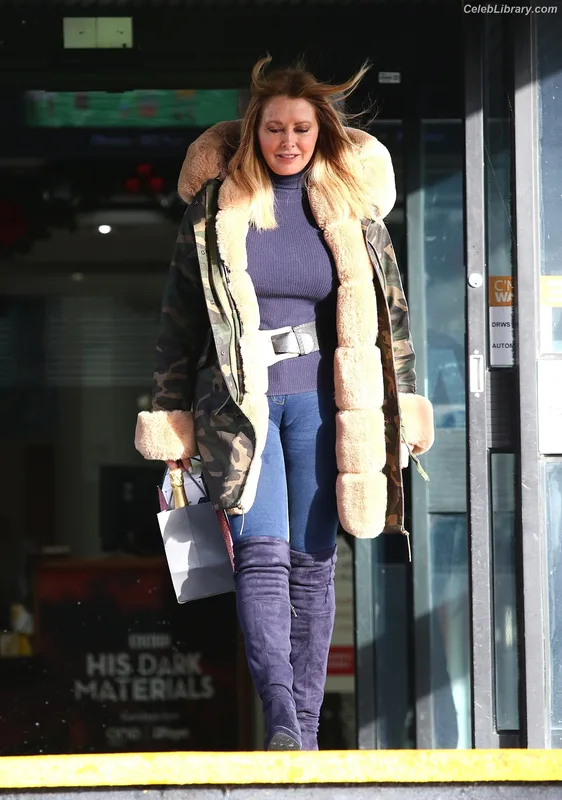 Carol Vorderman photo 4 of 679