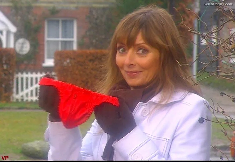 Carol Vorderman photo 13 of 679