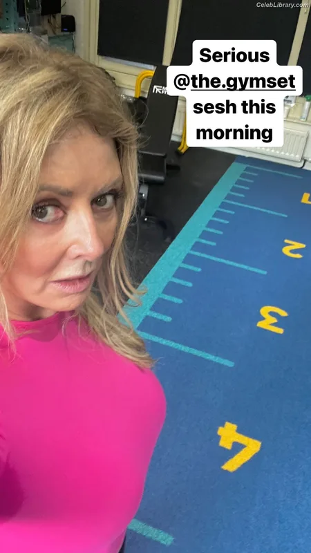 Carol Vorderman photo 14 of 679