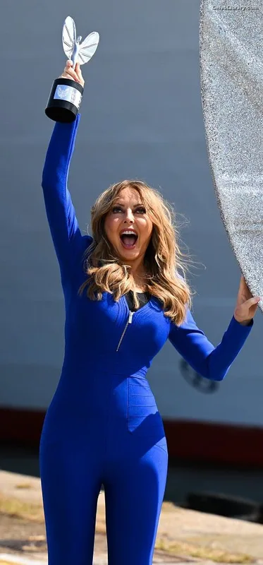 Carol Vorderman photo 13 of 679