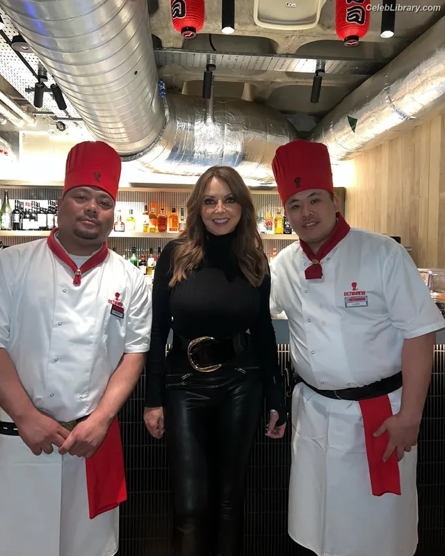 Carol Vorderman photo 6 of 679