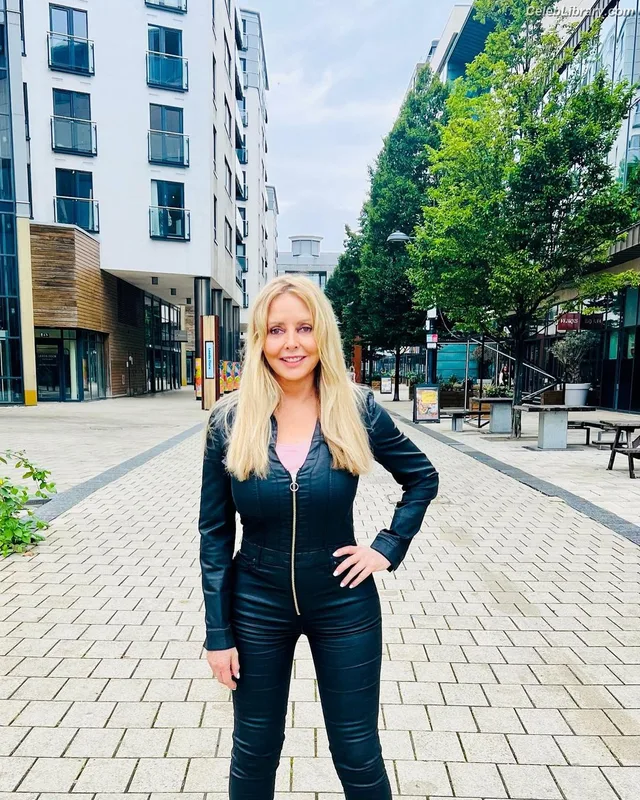 Carol Vorderman photo 4 of 679