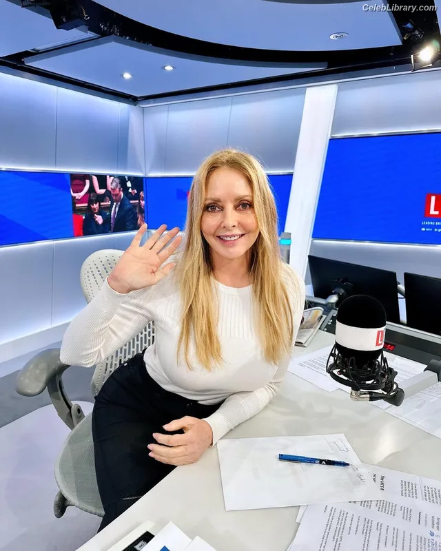 Carol Vorderman photo 12 of 679
