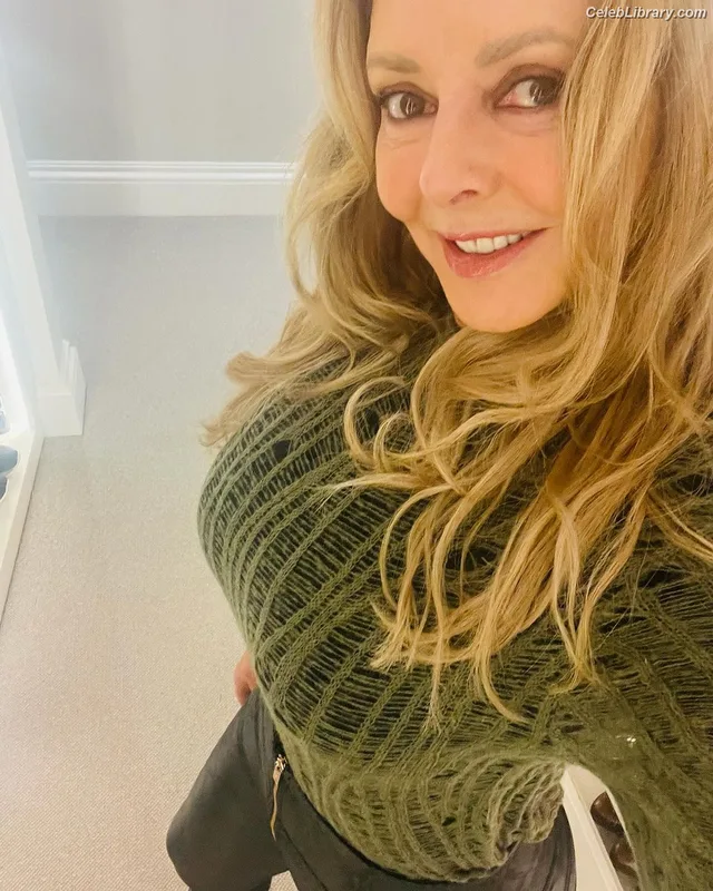 Carol Vorderman photo 12 of 679