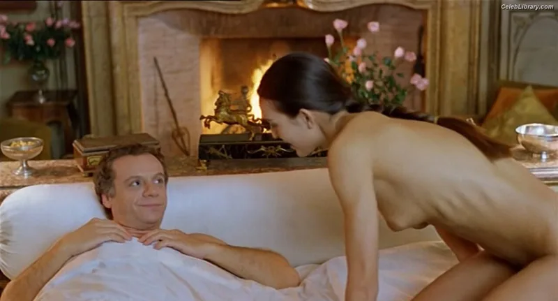 Carole Bouquet photo 6 of 39