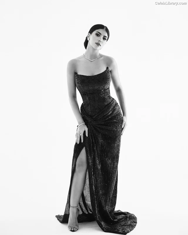 Caroline Azmy photo 23 of 145