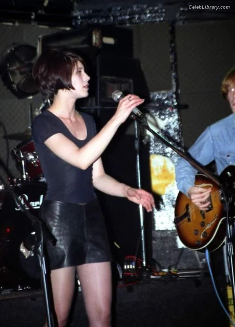 Caroline Catz photo 14 of 41