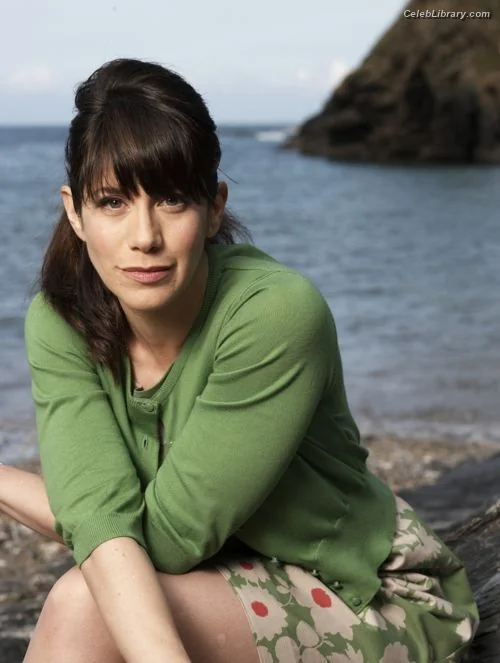 Caroline Catz photo 16 of 41